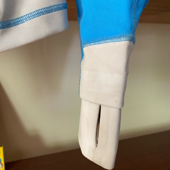 Mountain Hardwear wind stopper shell/jacket - Picture 14 of 15